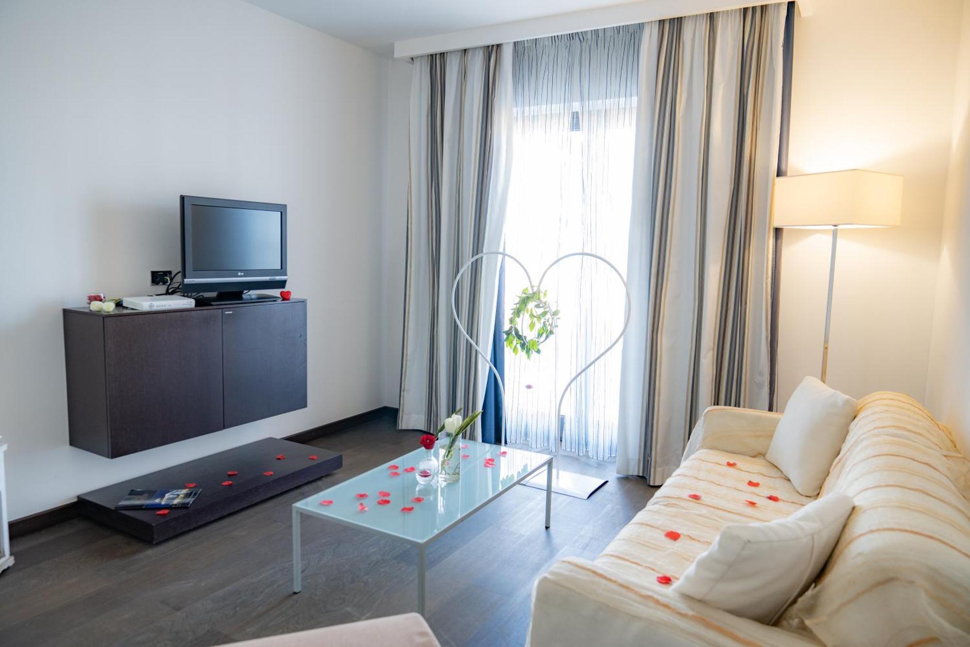 Hotel Napoleon Torre Melissa المظهر الخارجي الصورة