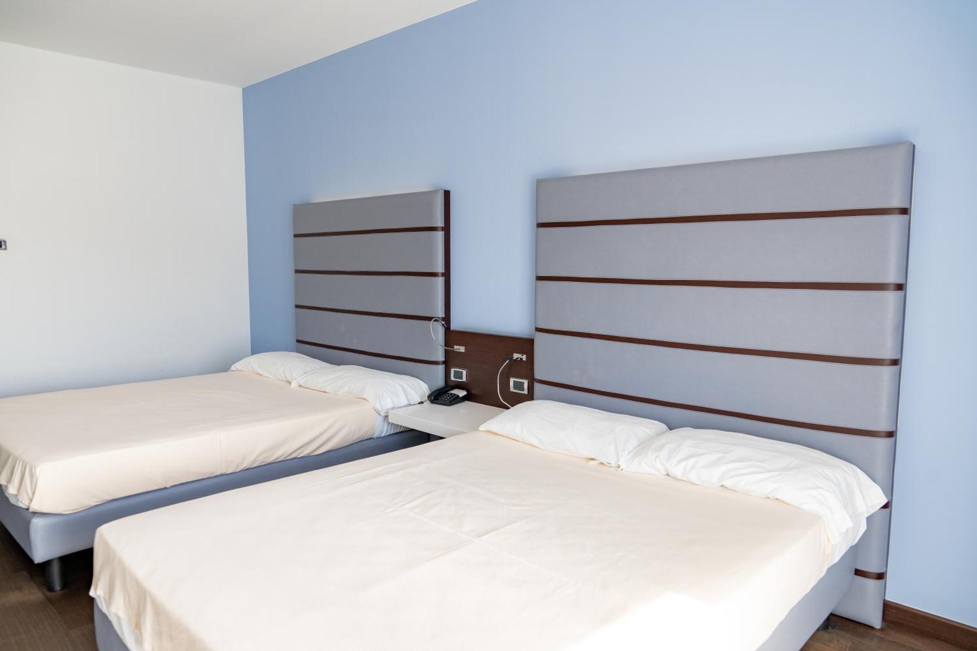 Hotel Napoleon Torre Melissa المظهر الخارجي الصورة