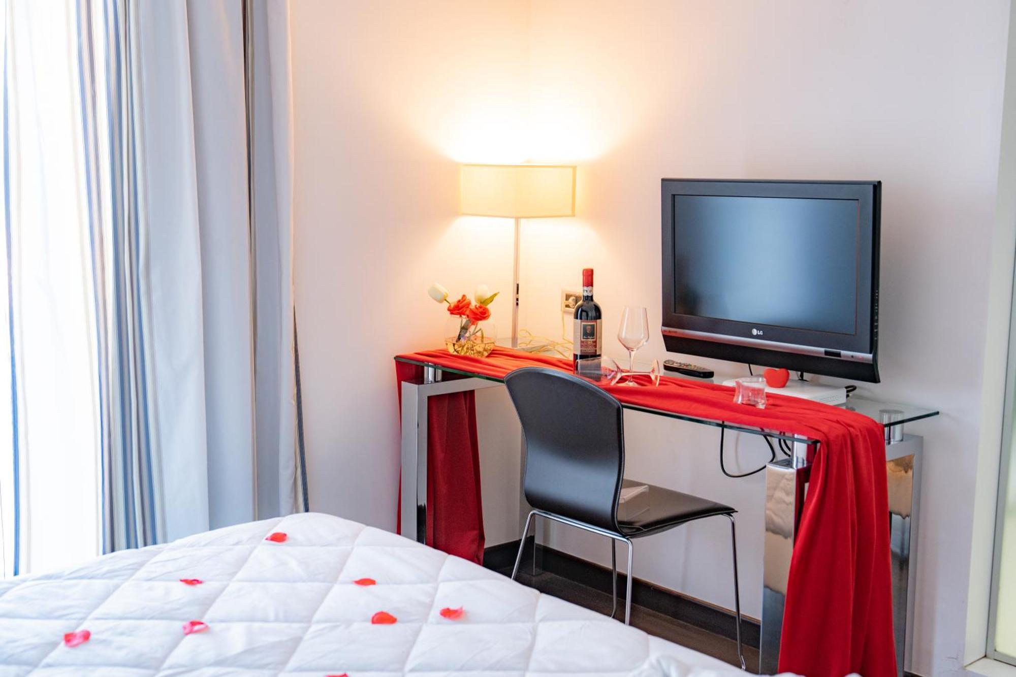 Hotel Napoleon Torre Melissa المظهر الخارجي الصورة